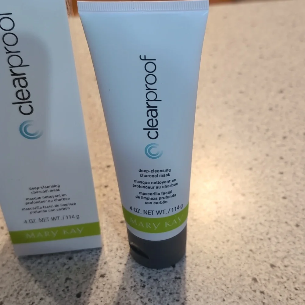 NEW Mary Kay Clear Proof Deep-Cleansing Charcoal Mask 4 OZ W/ Application Brush